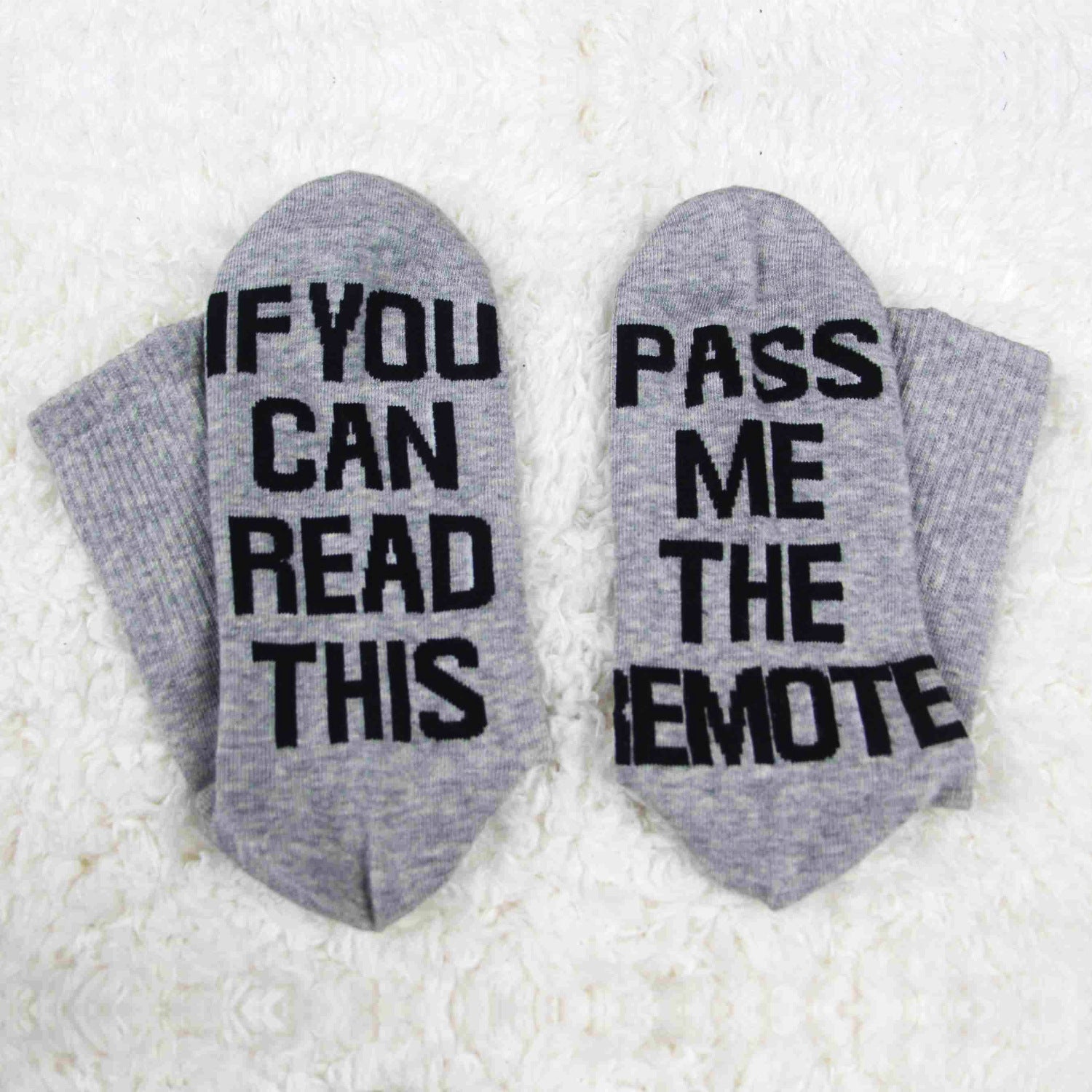 PASS ME THE REMOTE’ Printed Casual Mid Tube Socks – Non-Slip Gift Socks with Letter Design