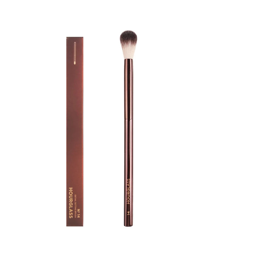 Versatile Makeup Brush