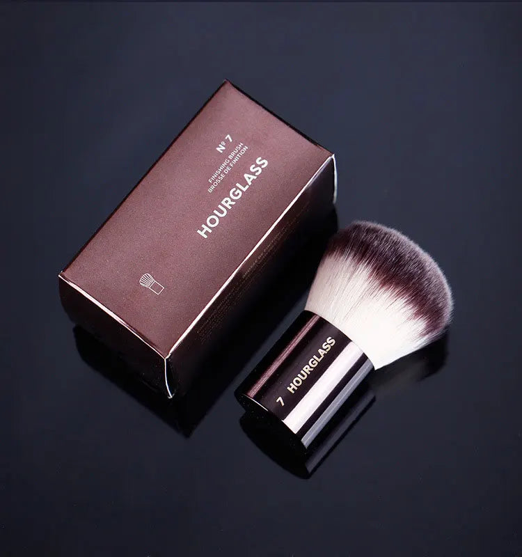 Versatile Makeup Brush