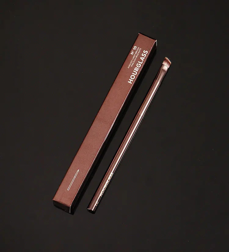 Versatile Makeup Brush