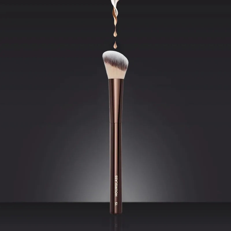 Versatile Makeup Brush